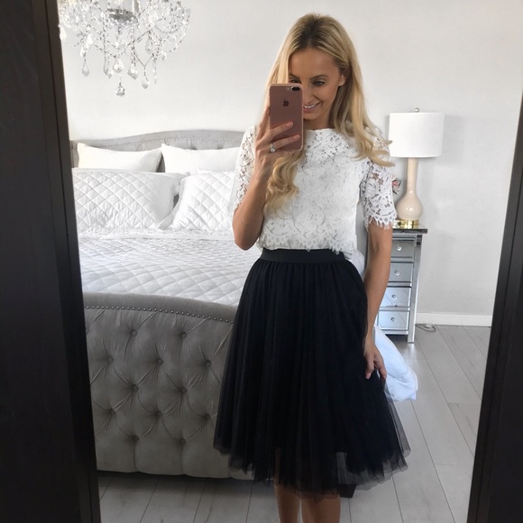 LAST ONE!!! Black Tulle Skirt With Elastic Band - Picture 8 of 8